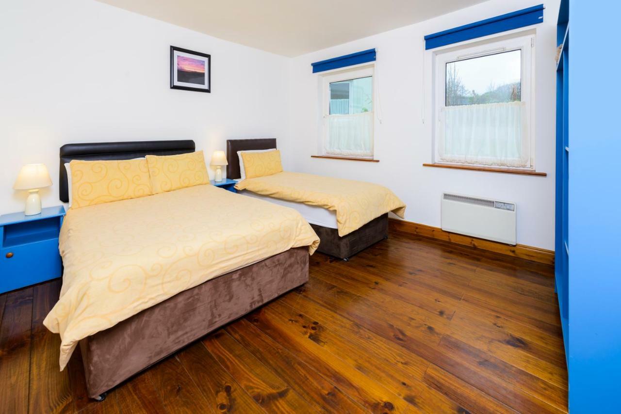 Dingle Centre Townhouse An Capall Dubh 딩글 외부 사진