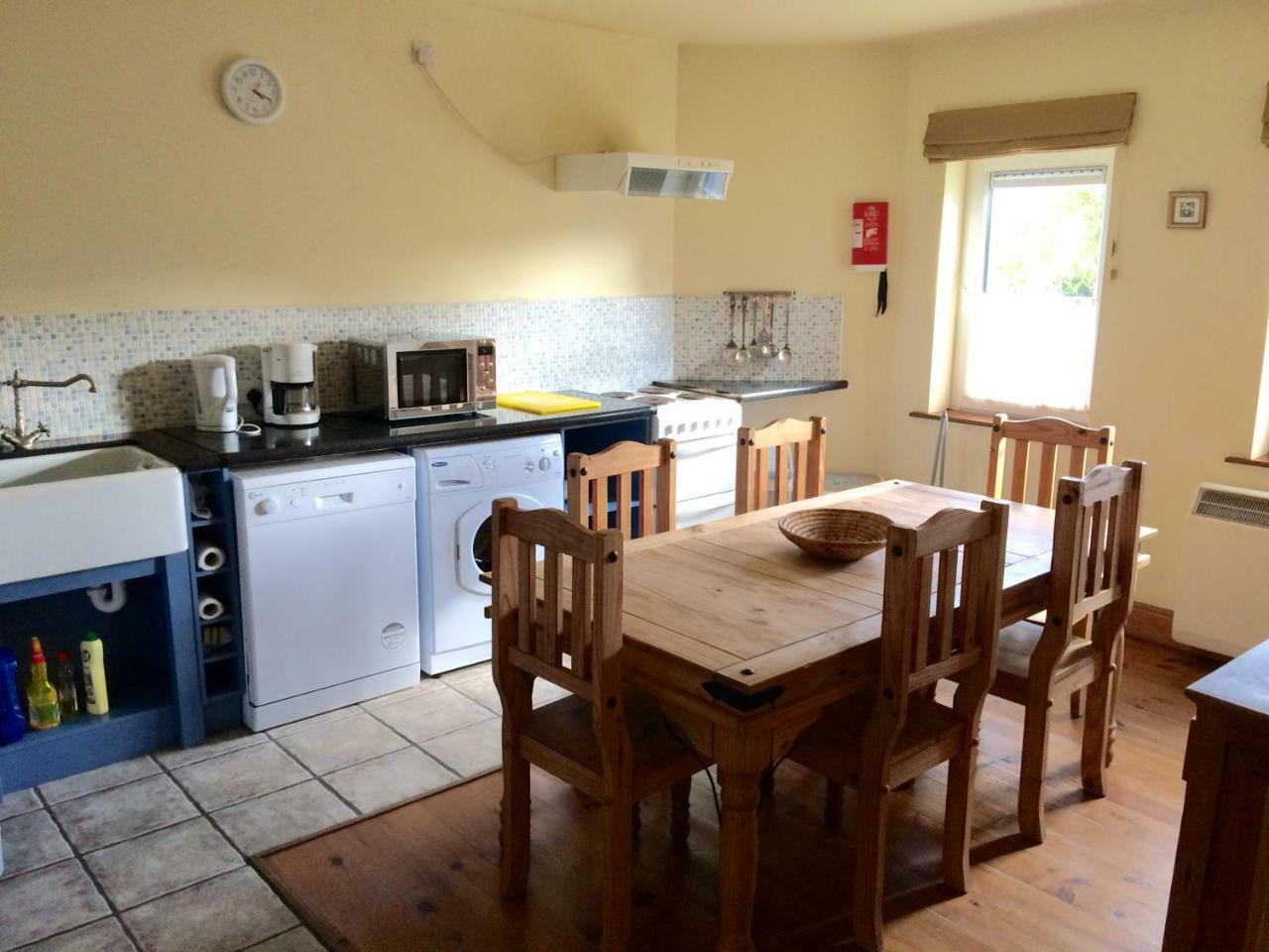 Dingle Centre Townhouse An Capall Dubh 딩글 외부 사진
