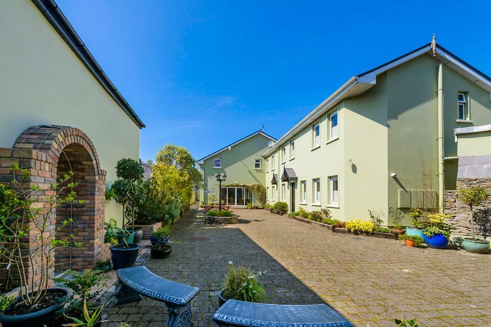 Dingle Centre Townhouse An Capall Dubh 딩글 외부 사진